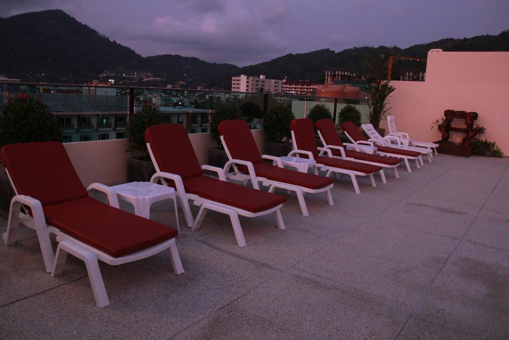 Hemingways Silk Hotel Patong Luaran gambar